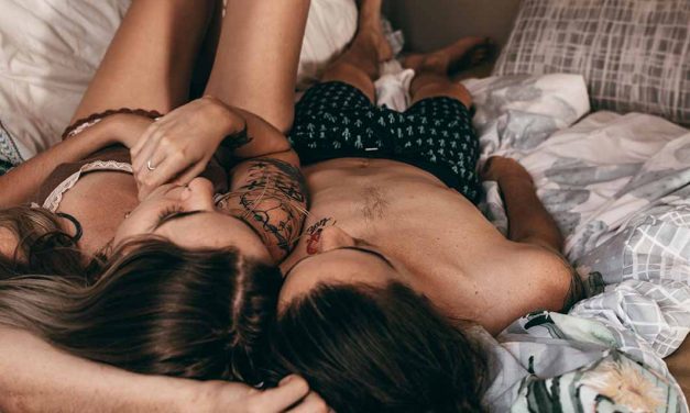 Dormir de barriga para cima: como o fazer, benefícios e riscos