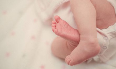A Posição Correta para Adormecer a um Bebé