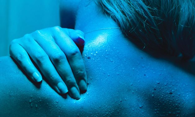 7 causas dos suores noturnos das mulheres