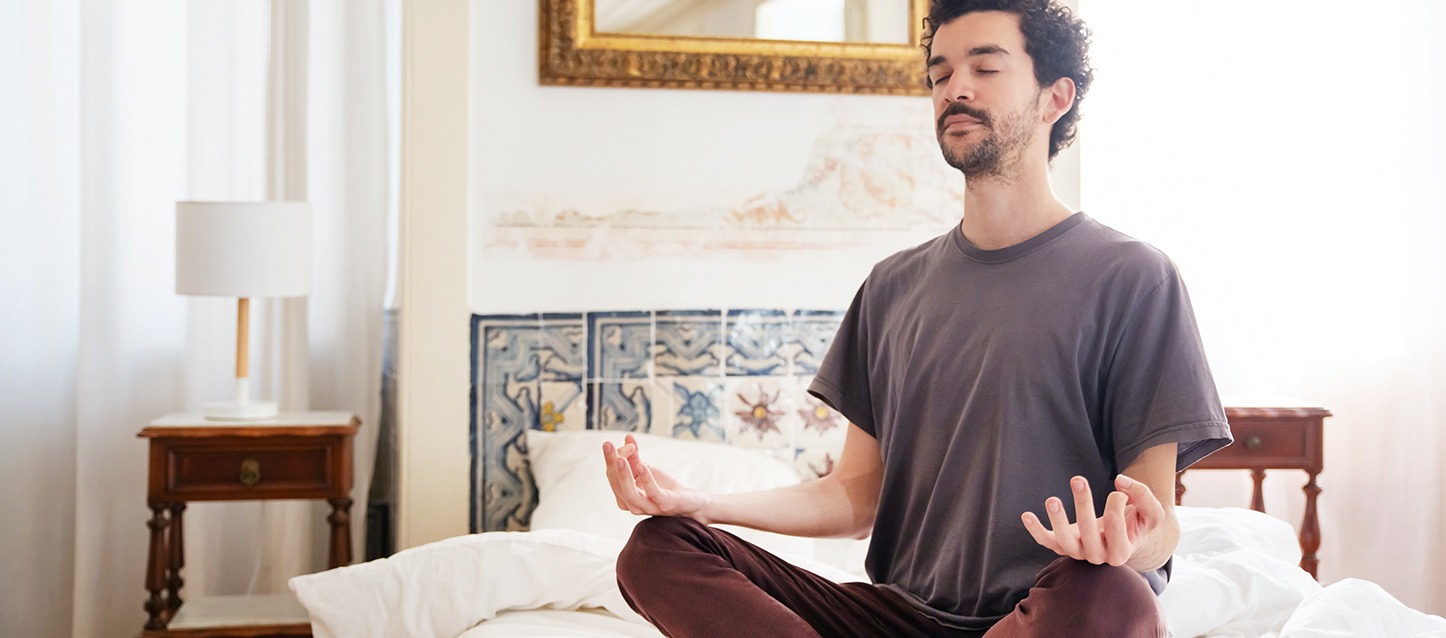 posturas que o relaxam antes de ir para a cama