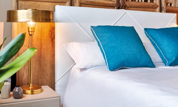 Como combinar uma cabeceira de cama branca