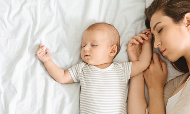 Co-sleeping: benefícios e precauções