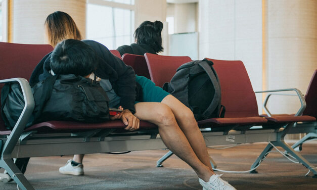 Jet Lag: Causas, Sintomas e Estratégias Efetivas para o Superar