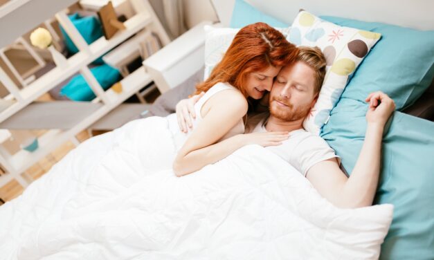 Como é a Virgem na cama e como dorme
